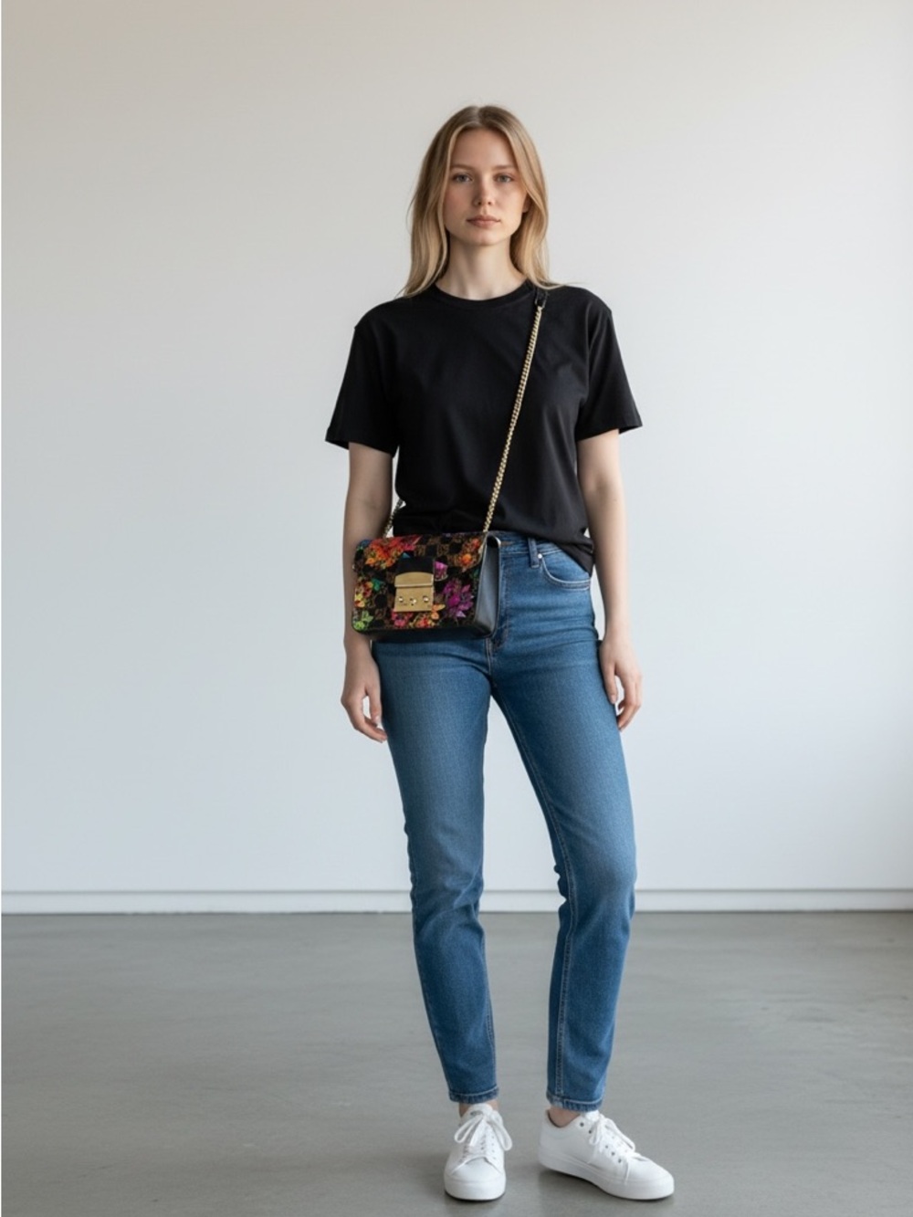 Valentino By Mario Valentino Black Floral Crossbody with Gold Lock - Picture 3 of 9